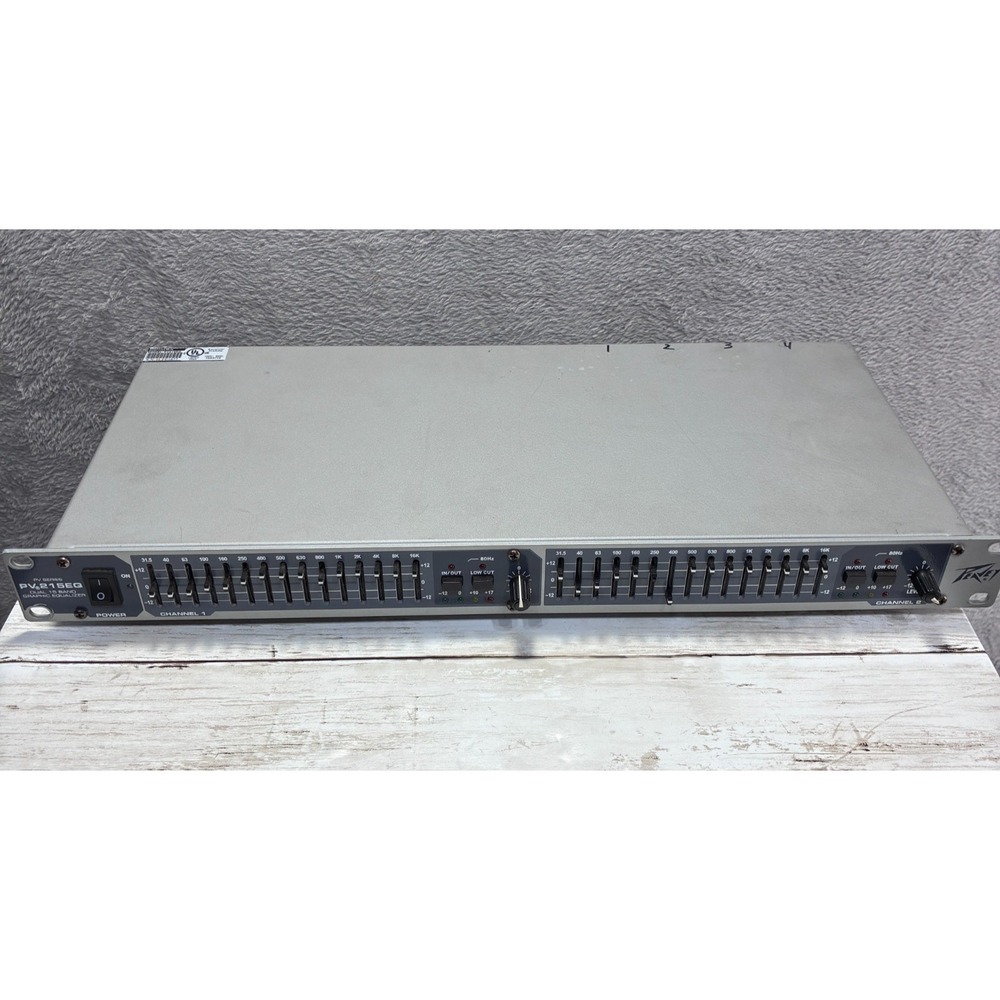 Peavey PV215EQ Dual 15 Band Graphic Equalizer Rackmount PV Series EQ Stereo